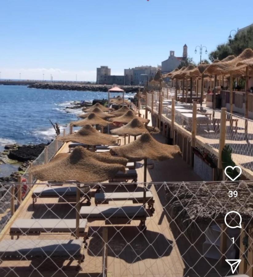 La Casina Sul Mare Villa Giovinazzo Exteriör bild